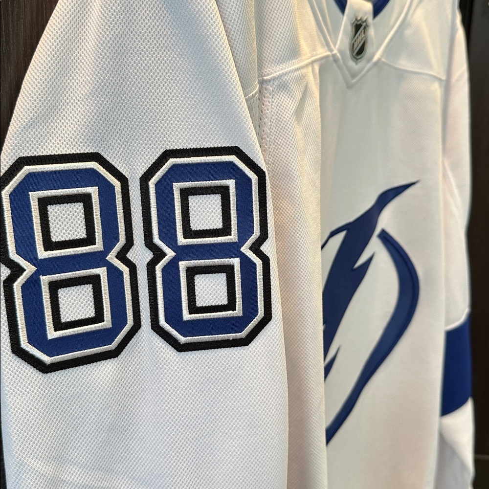 Andrei Vasilevskiy Tampa Bay Lightning Fanatics Away Premium Jersey - White - Picture 4 of 6